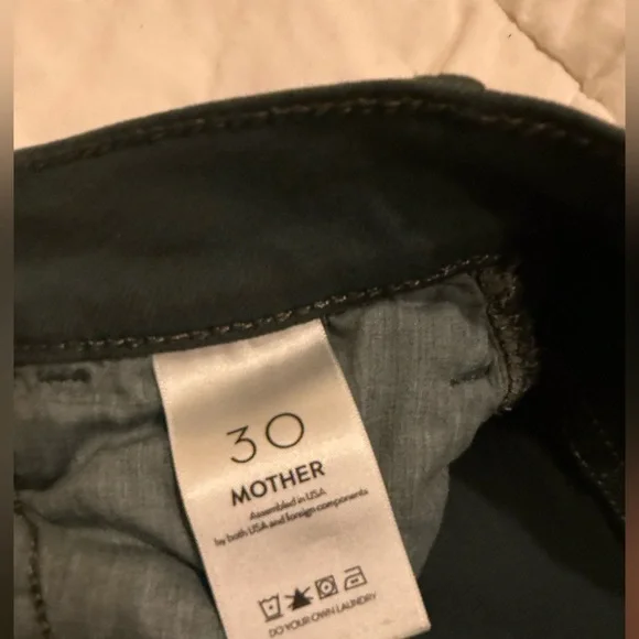 MOTHER hustler ankle fray in second chances - Picture 4 of 5